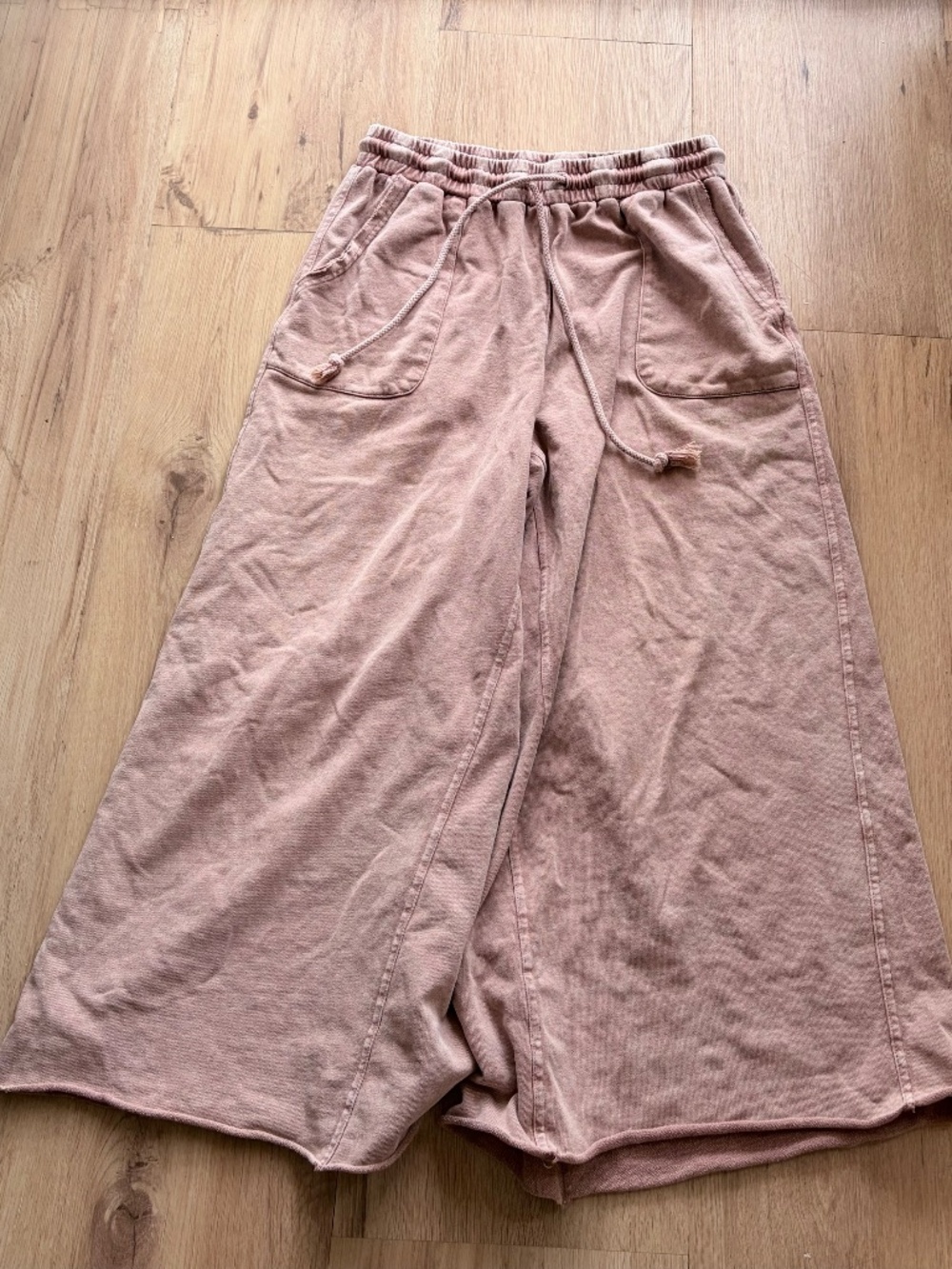 Easel Los Angeles Mineral Wash Wide-Leg Pants
